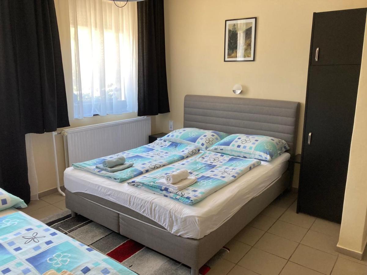 Farkas Vendeghaz Hotel Sopron Ngoại thất bức ảnh