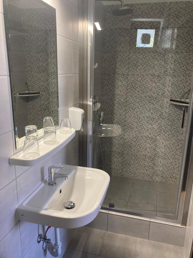 Farkas Vendeghaz Hotel Sopron Ngoại thất bức ảnh