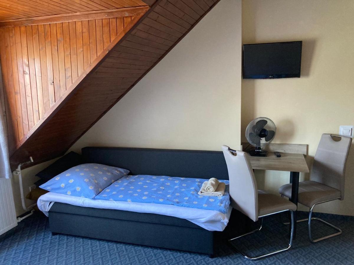 Farkas Vendeghaz Hotel Sopron Ngoại thất bức ảnh