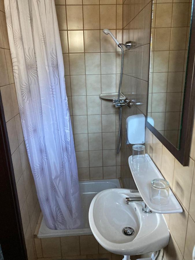 Farkas Vendeghaz Hotel Sopron Ngoại thất bức ảnh