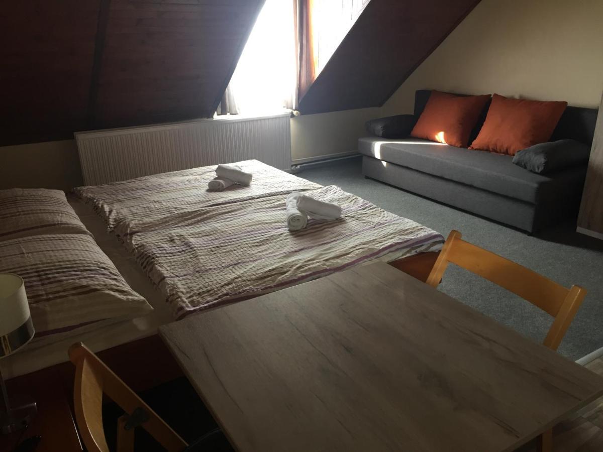 Farkas Vendeghaz Hotel Sopron Ngoại thất bức ảnh