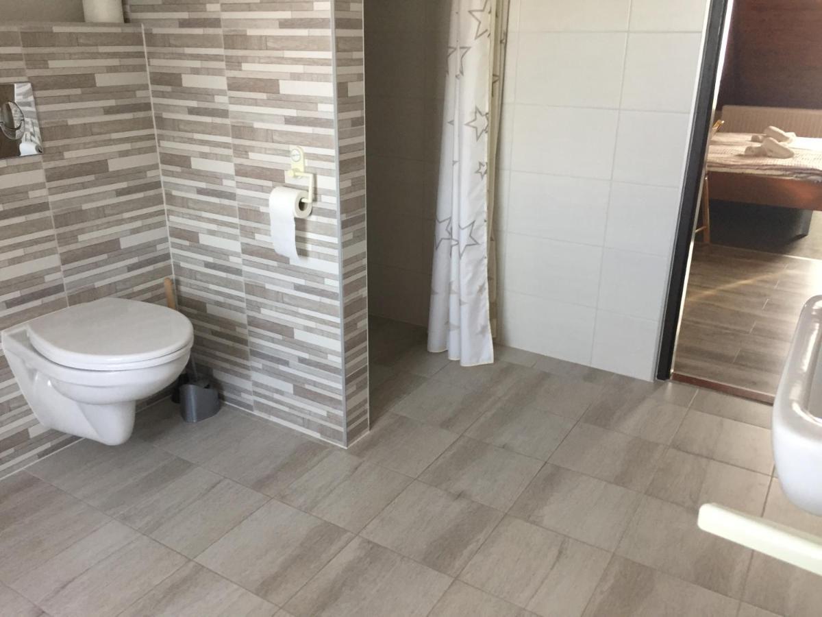 Farkas Vendeghaz Hotel Sopron Ngoại thất bức ảnh